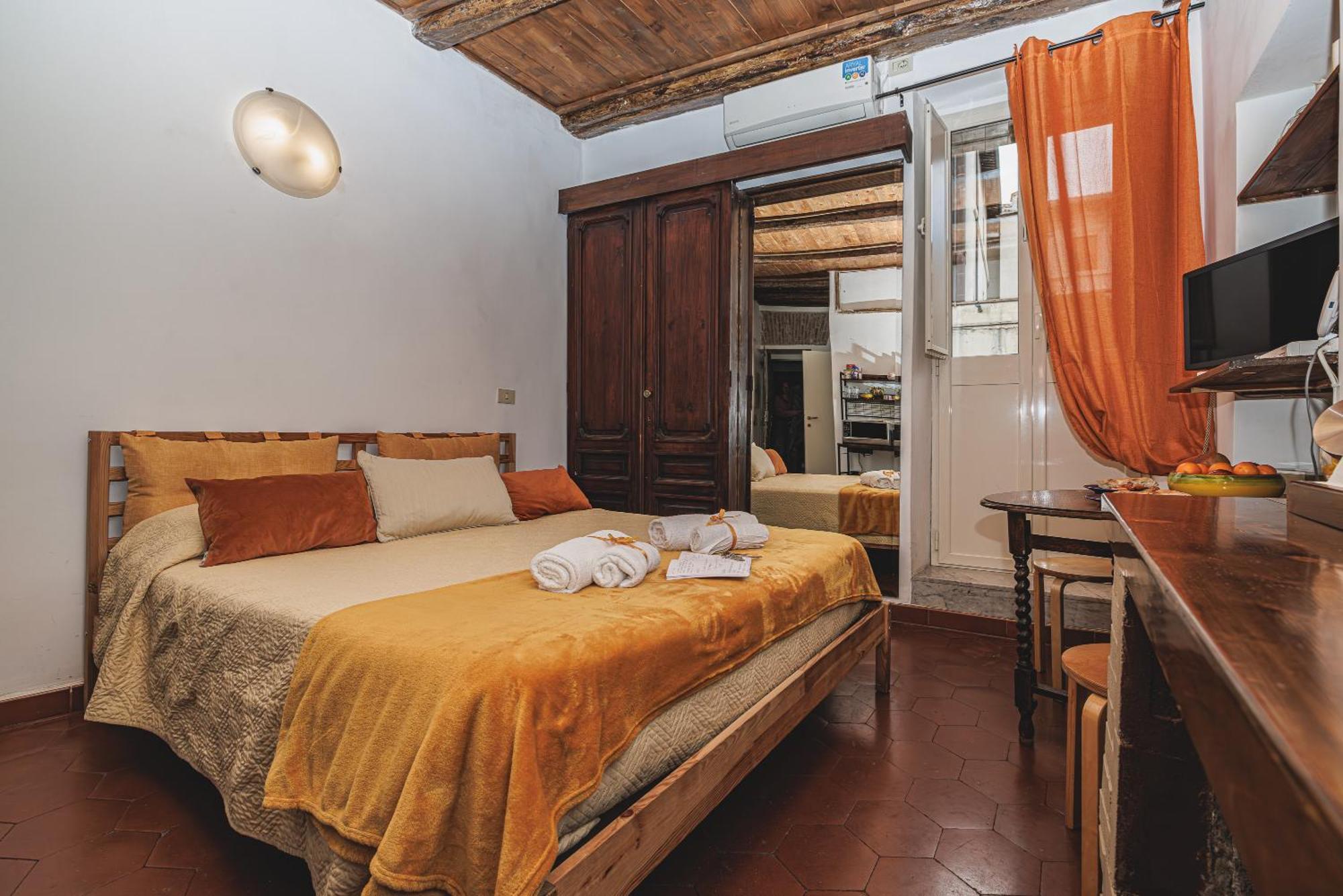 Апартаменти Campo De Fiori - Casa Pettinari 78 Рим Екстер'єр фото